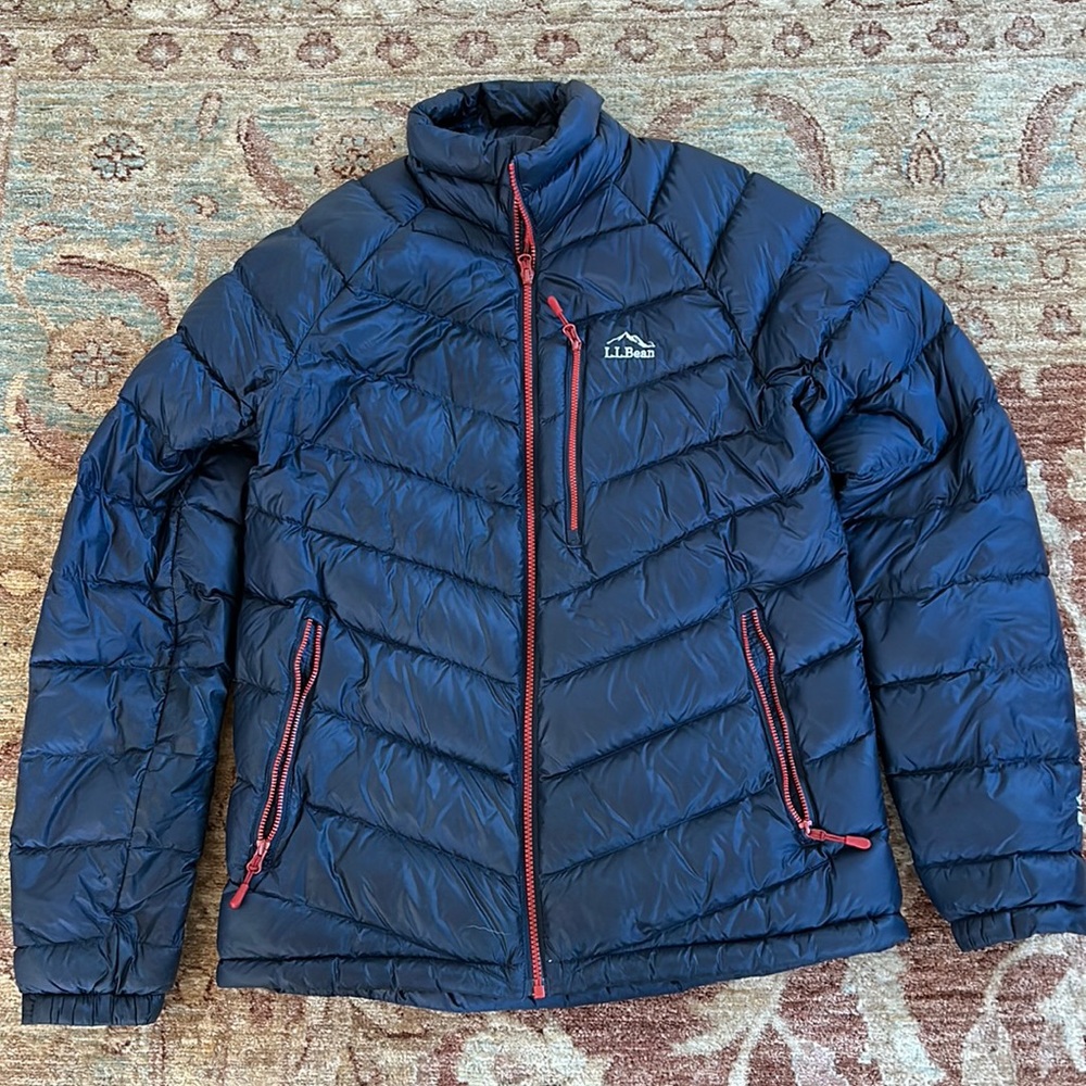 L.L. Bean Men’s Ultralight 850 Down Jacket - Small